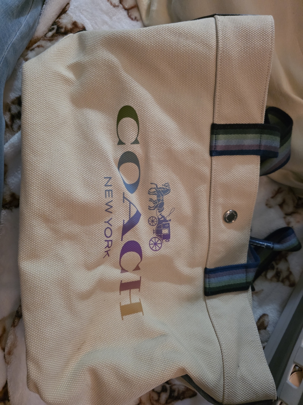 COACH New York Canvas Tote in Cream with Multicolor Logo